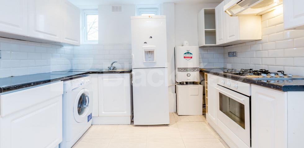 			NEW INSTRUCTION!, 2 Bedroom, 1 bath, 1 reception Flat			 Bennett Crt Axminster Road, HOLLOWAY